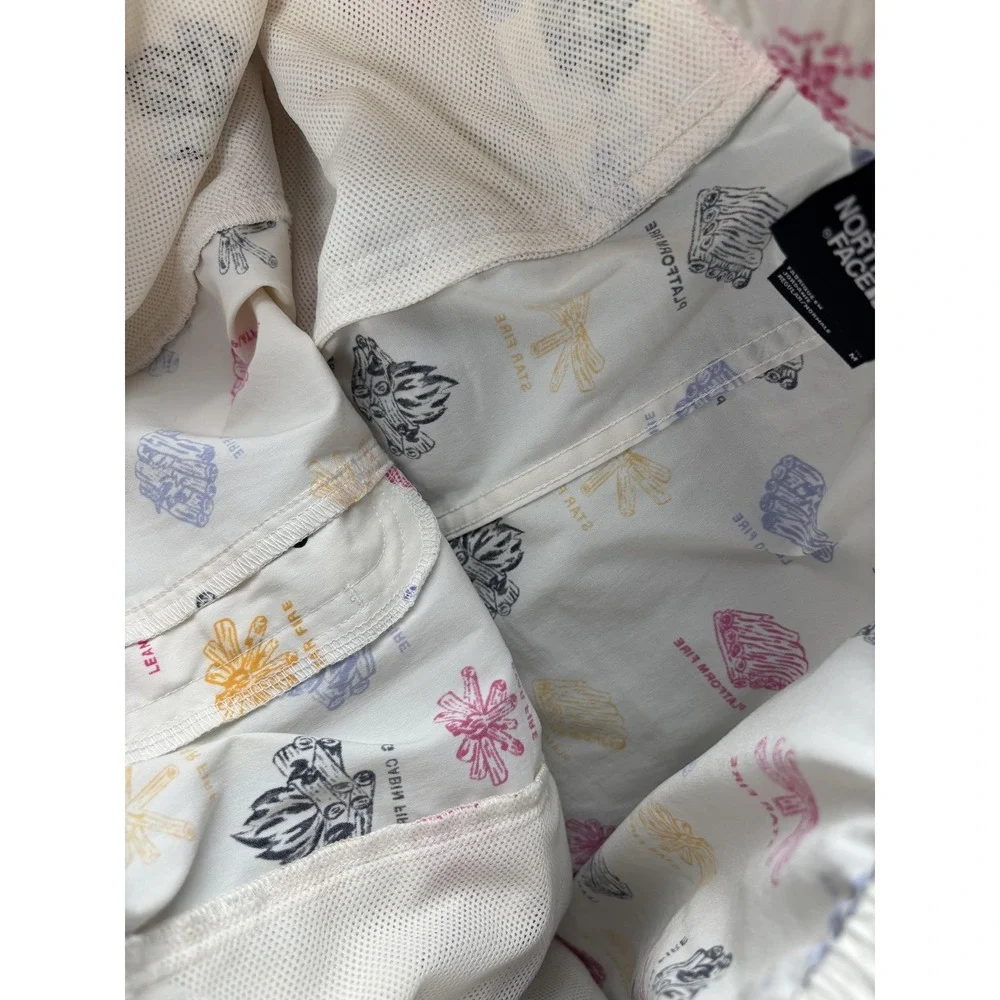 The North Face Swim Trunks Shorts Mens Medium White Campfire Print Camping Beach